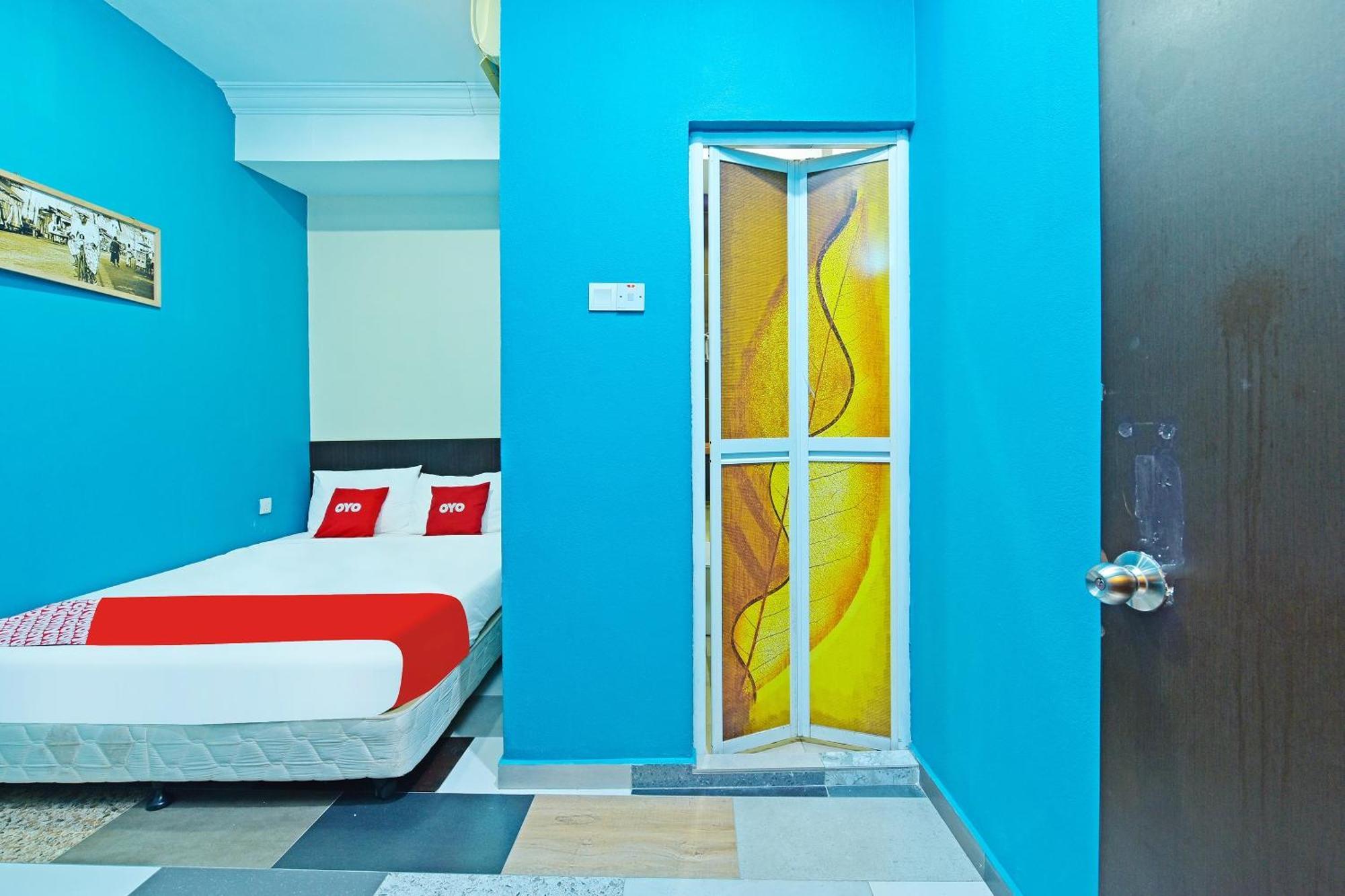 Oyo 873 Bamboo Inn Бату-Феррінгі Екстер'єр фото